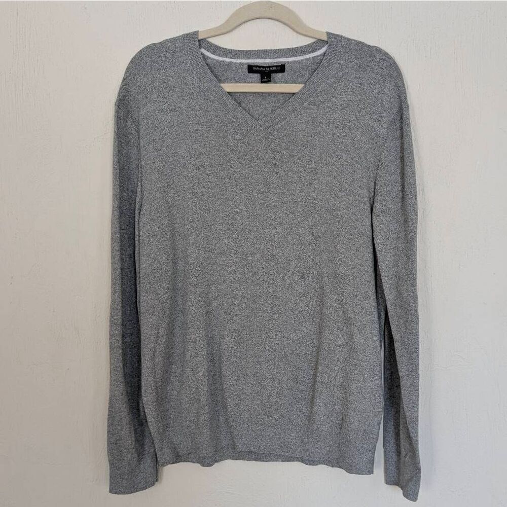 Banana Republic Men's Grey V-neck Sweater Size Large Pullover